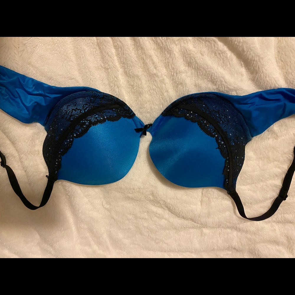 Victoria’s Secret Bra 36D